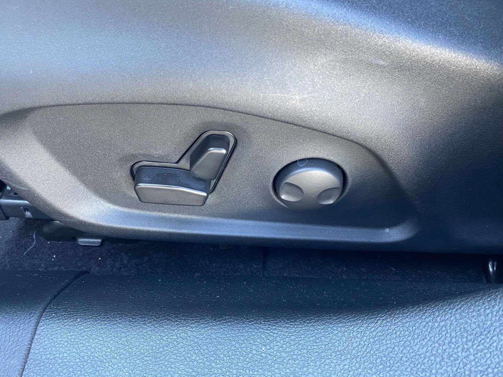 Used 2024 Jeep Compass Limited w/ Elite Group image 33