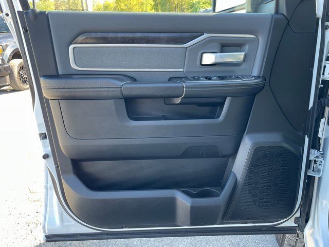 Used 2023 RAM 2500 Big Horn w/ Level 1 Equipment Group image 9