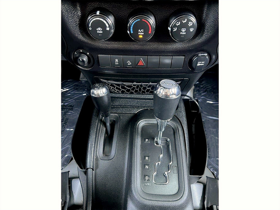 Used 2017 Jeep Wrangler Unlimited Sport w/ Quick Order Package 24S image 10