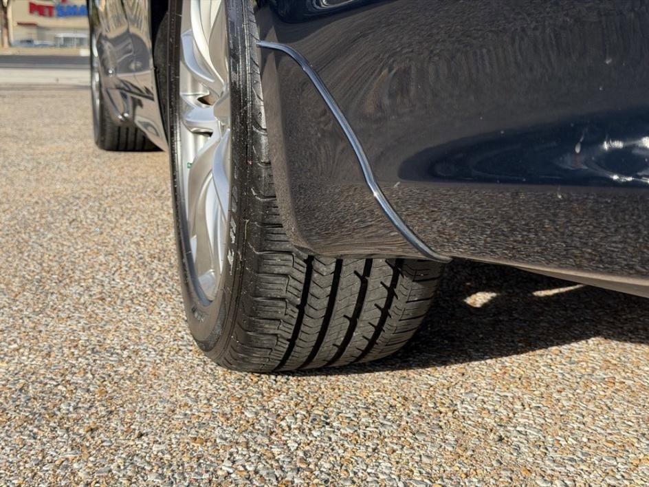 Used 2019 INFINITI Q70 Luxe w/ Proactive Package image 13