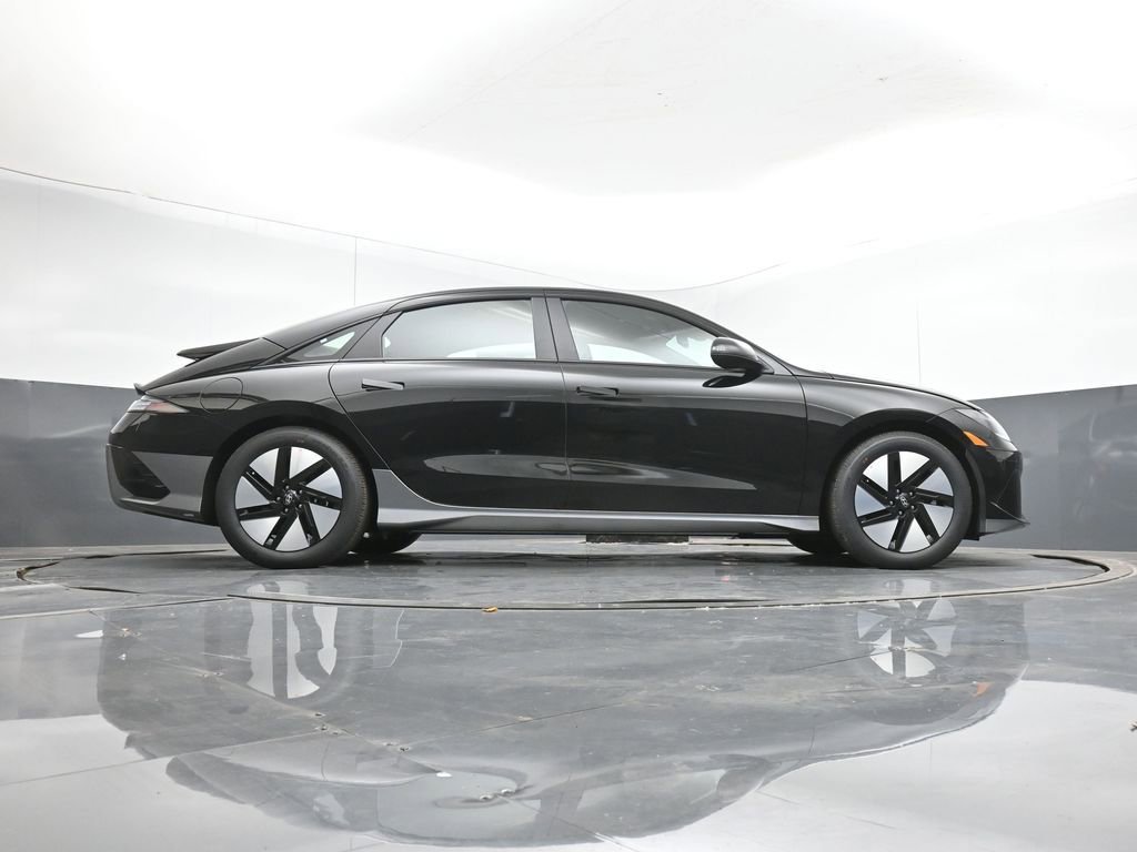 New 2025 Hyundai Ioniq 6 SE image 40