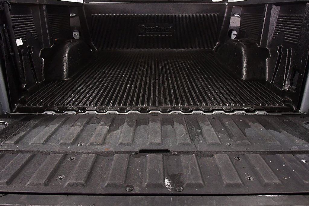 Used 2024 GMC Sierra 1500 SLT image 14