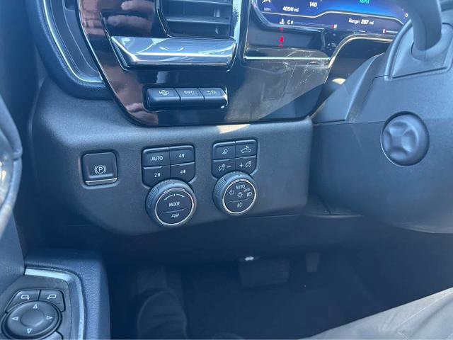 Used 2023 Chevrolet Silverado 1500 High Country w/ Technology Package image 21