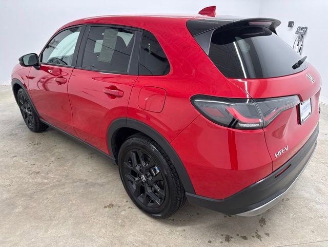 Certified 2025 Honda HR-V Sport image 7