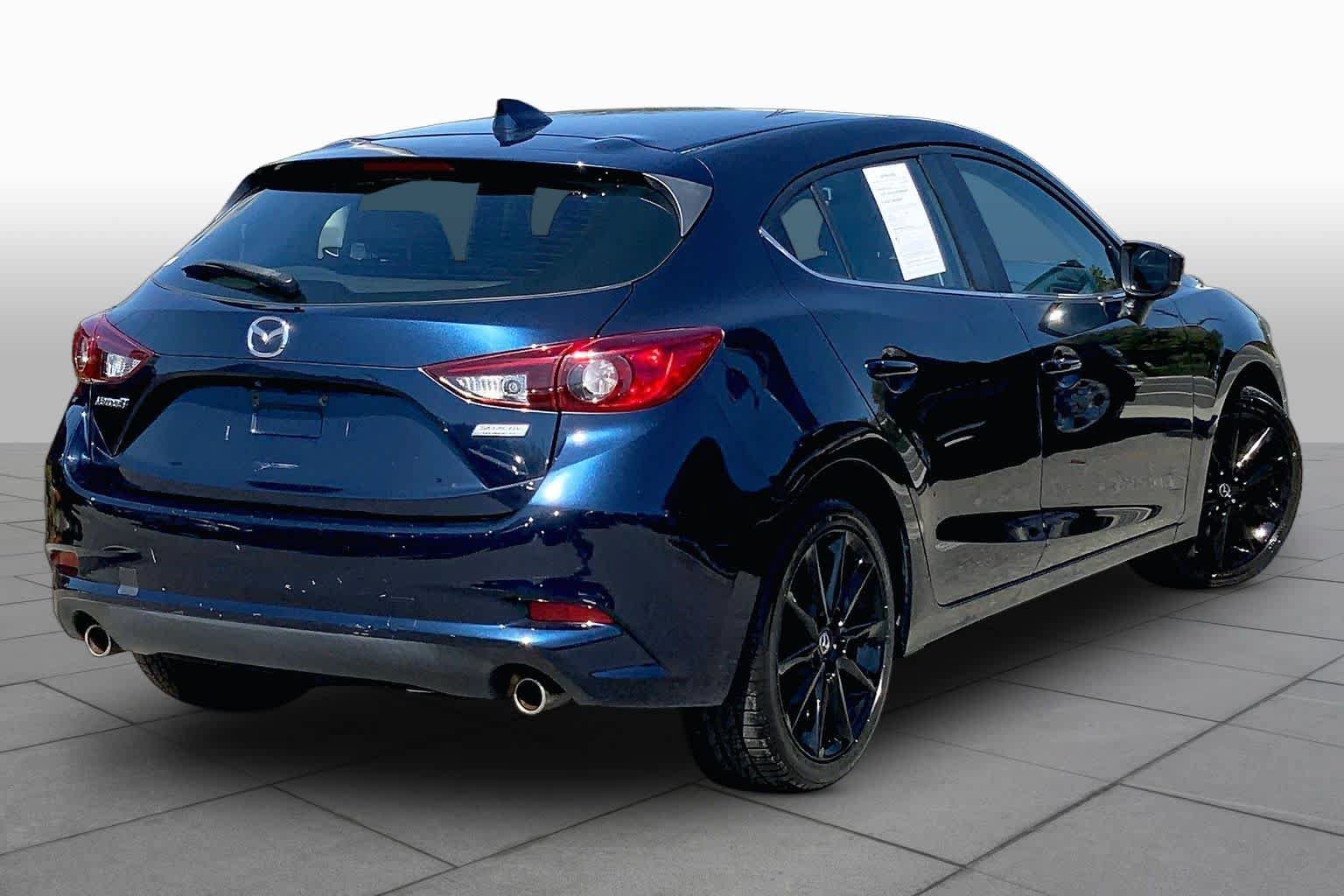 Used 2018 MAZDA MAZDA3 Touring FWD image 13