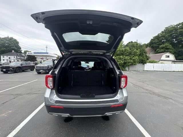 Used 2024 Ford Explorer XLT w/ Equipment Group 202A image 27