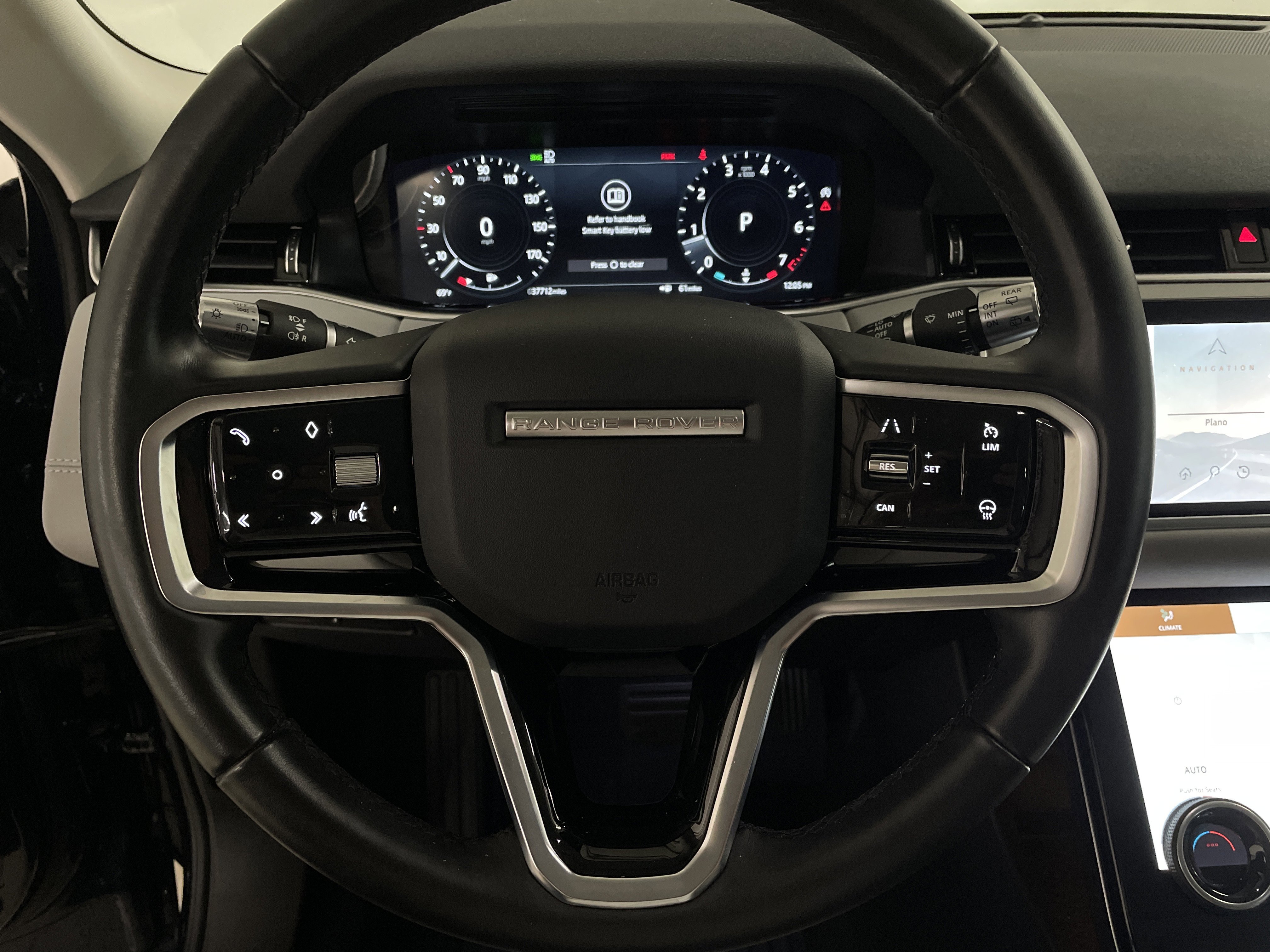 Used 2022 Land Rover Range Rover Evoque SE image 12