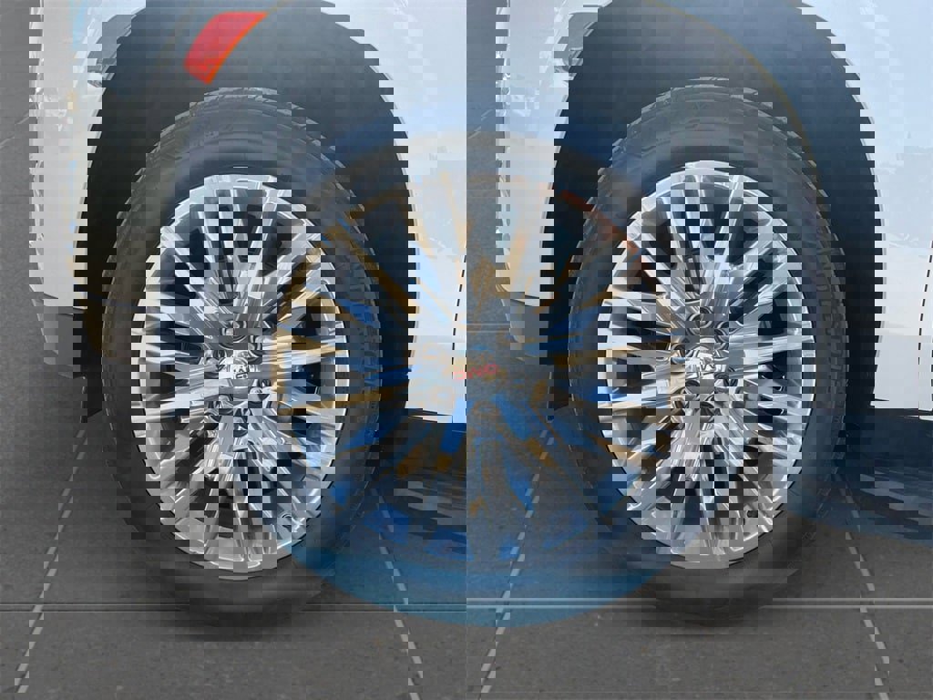 Used 2024 GMC Yukon XL Denali w/ Max Trailering Package image 9