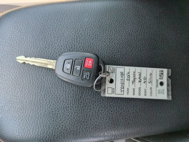 Used 2016 Toyota RAV4 XLE FWD image 33