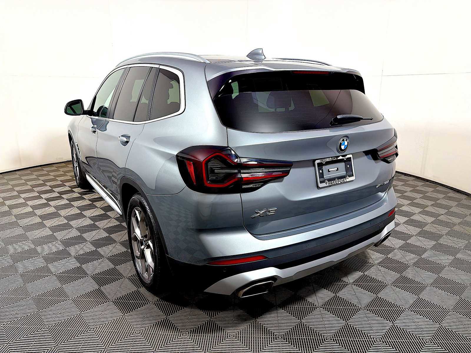 Certified 2023 BMW X3 xDrive30i w/ Premium Package AWD/4WD image 5
