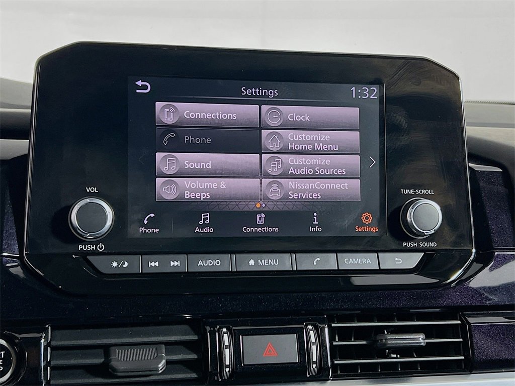 Used 2022 Nissan Pathfinder SV w/ SV Premium Package image 16