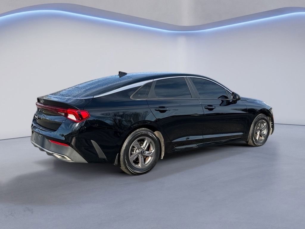 Used 2021 Kia K5 LX image 3