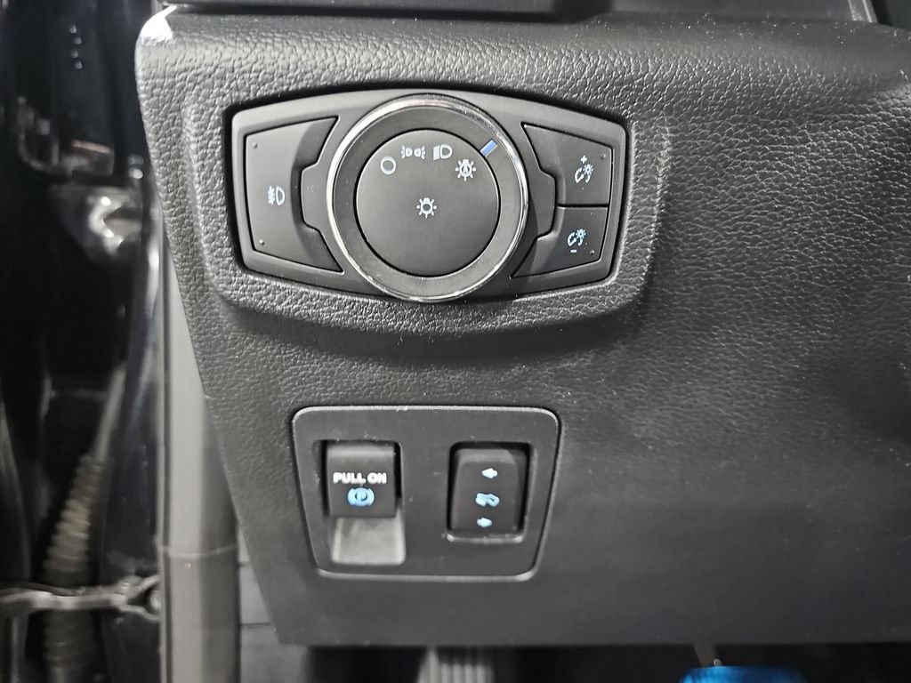Used 2019 Ford Expedition Platinum AWD/4WD image 32