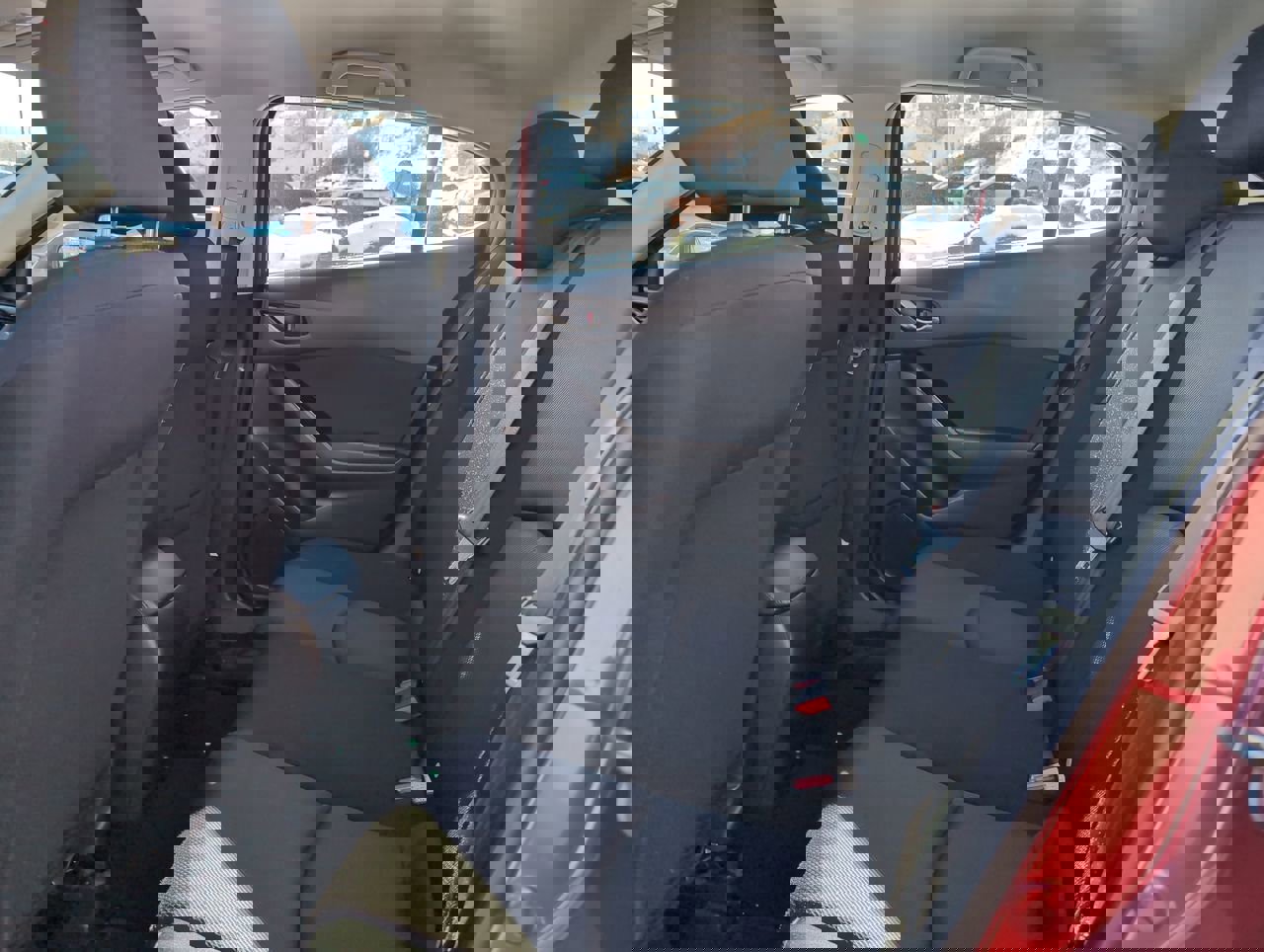 Used 2018 MAZDA MAZDA3 Sport image 12