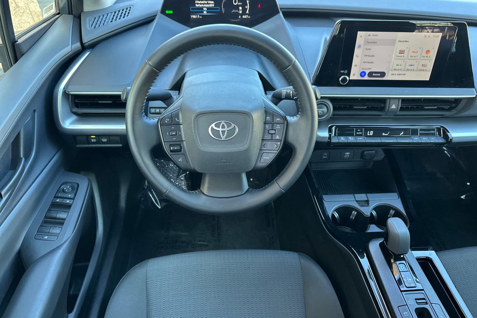 Used 2025 Toyota Prius LE image 15