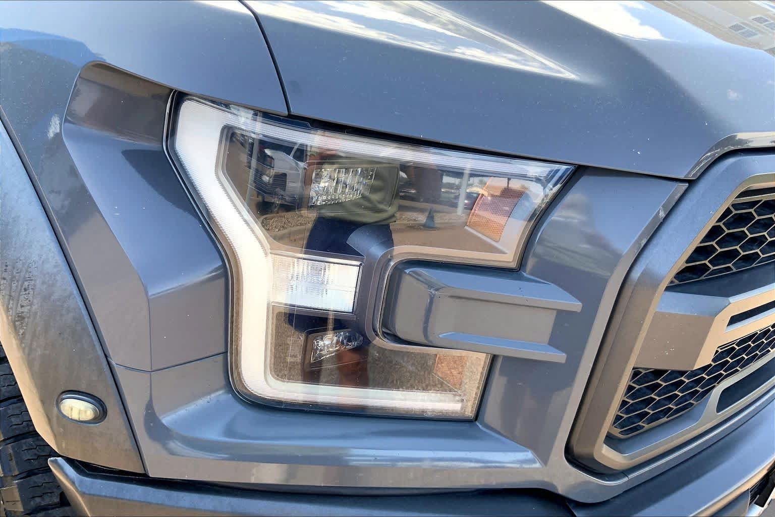 Used 2018 Ford F150 Raptor w/ Equipment Group 802A Luxury AWD/4WD image 27