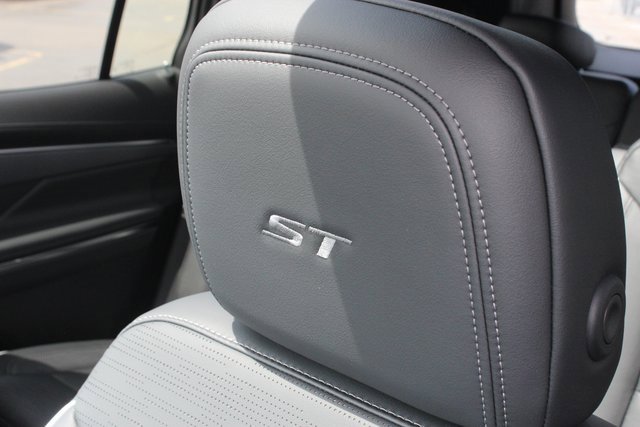 New 2026 Buick Enclave Sport Touring w/ Power Package image 22