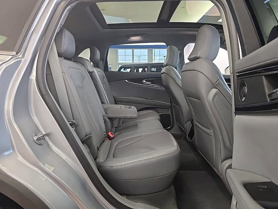 Used 2022 Lincoln Nautilus Reserve w/ Equipment Group 201A image 36