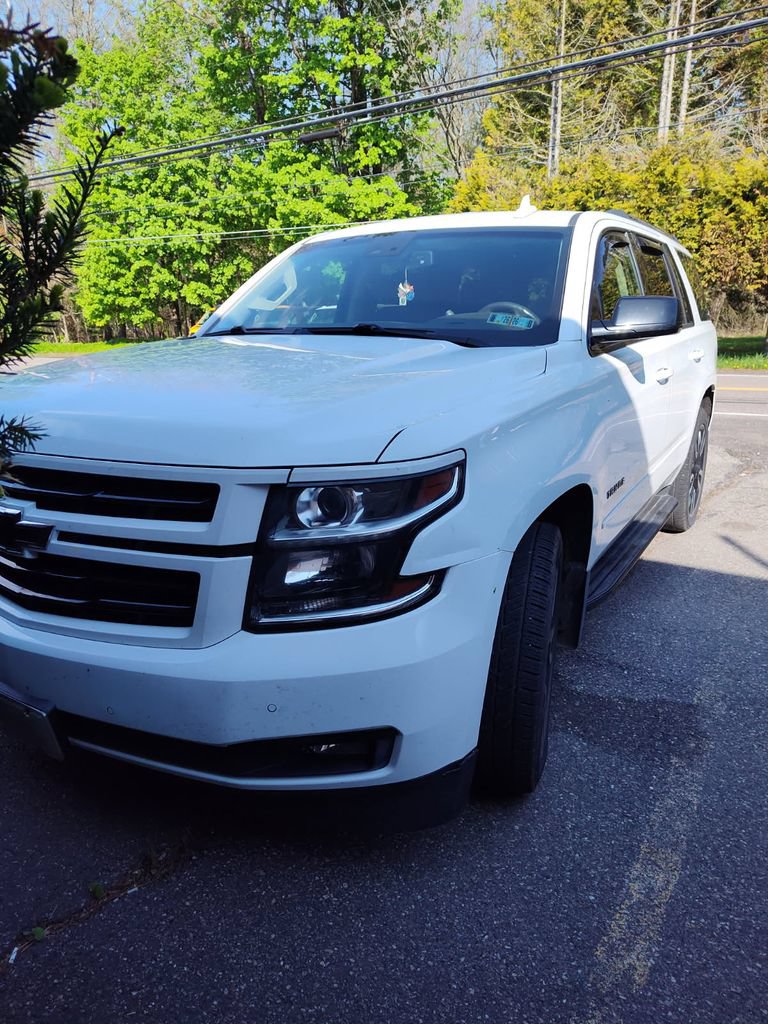 Used 2018 Chevrolet Tahoe Premier AWD/4WD image 2