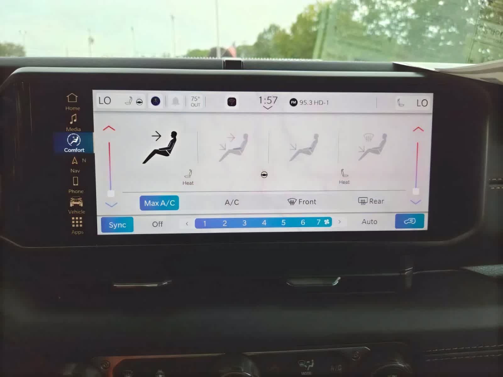 New 2027 Jeep Wrangler Unlimited Sahara AWD/4WD image 29