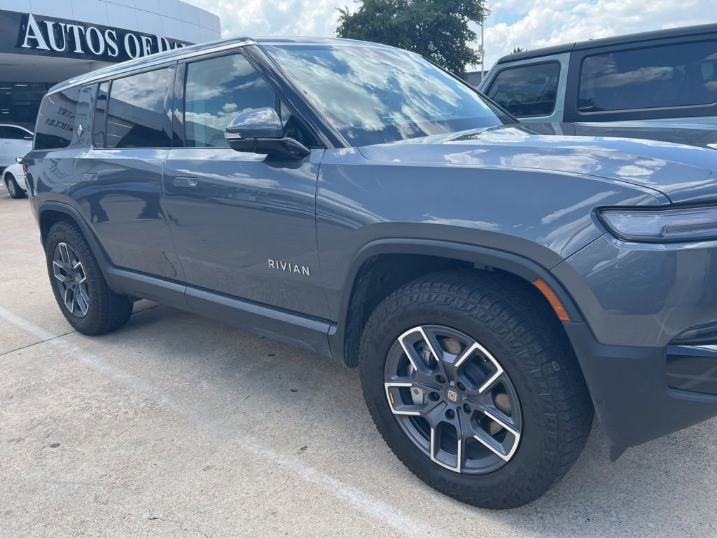 Used 2025 Rivian R1S Adventure