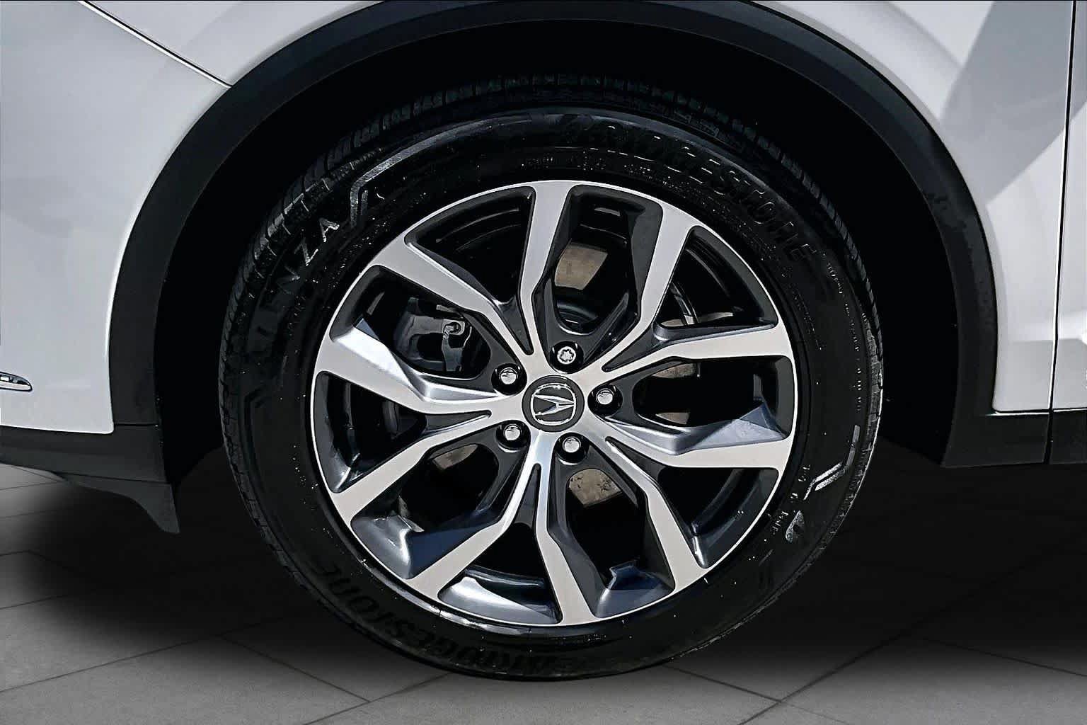 Certified 2024 Acura MDX w/ Technology Package FWD image 11