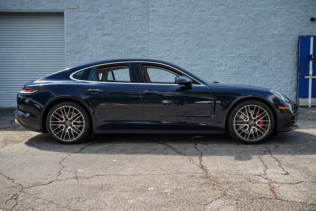 Used 2022 Porsche Panamera 4S w/ Premium Package image 17