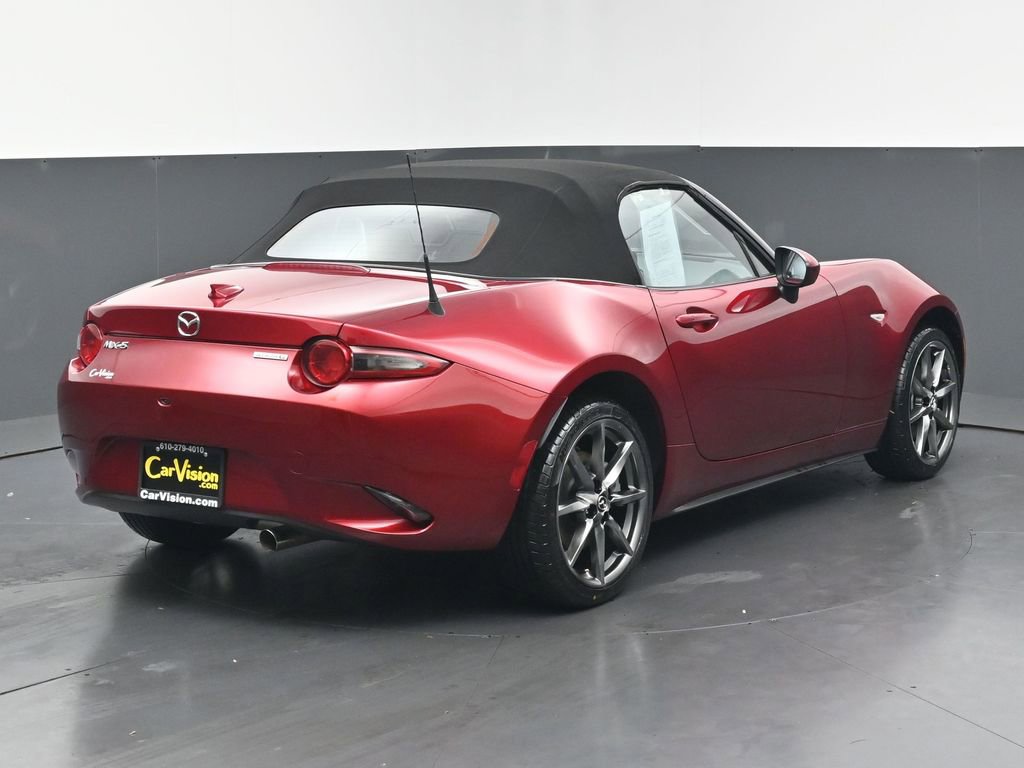Used 2021 MAZDA MX-5 Miata Grand Touring RWD image 5