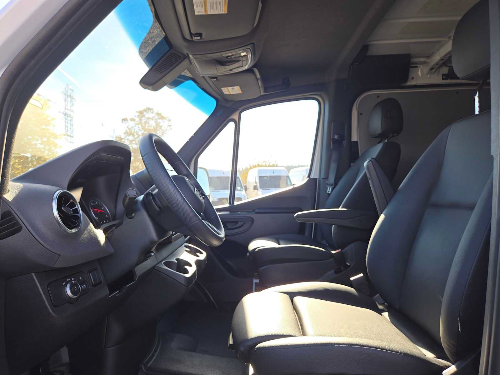 Used 2026 Mercedes-Benz Sprinter 2500 image 21