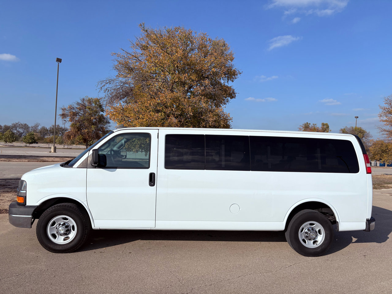 Used 2016 Chevrolet Express 3500 LT w/ LT Preferred Equipment Group image 6