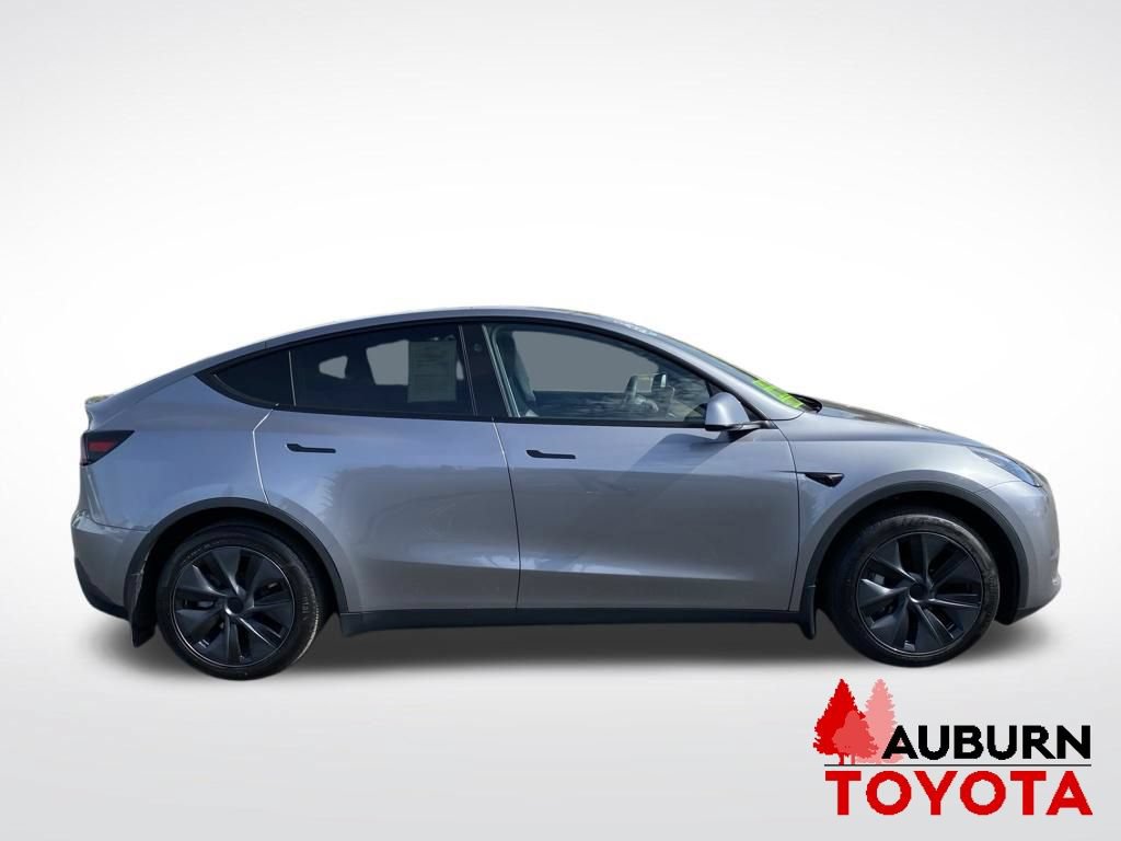 Used 2025 Tesla Model Y Long Range AWD/4WD image 8