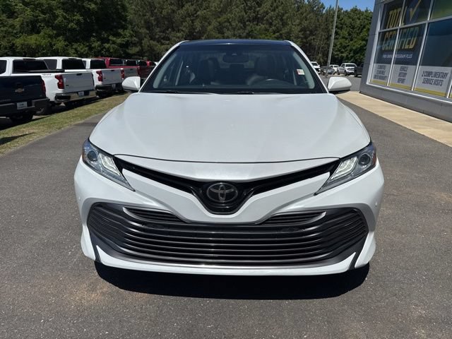 Used 2018 Toyota Camry XLE FWD image 2