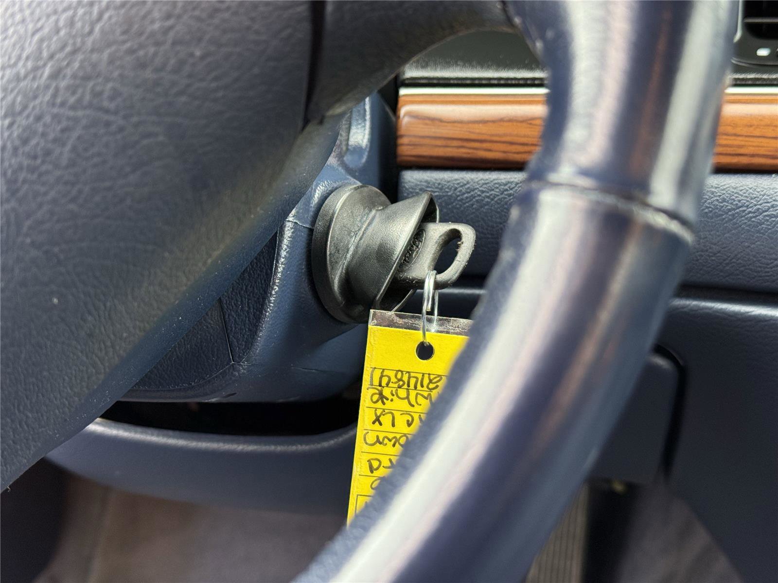 Used 1996 Ford Crown Victoria LX RWD image 24