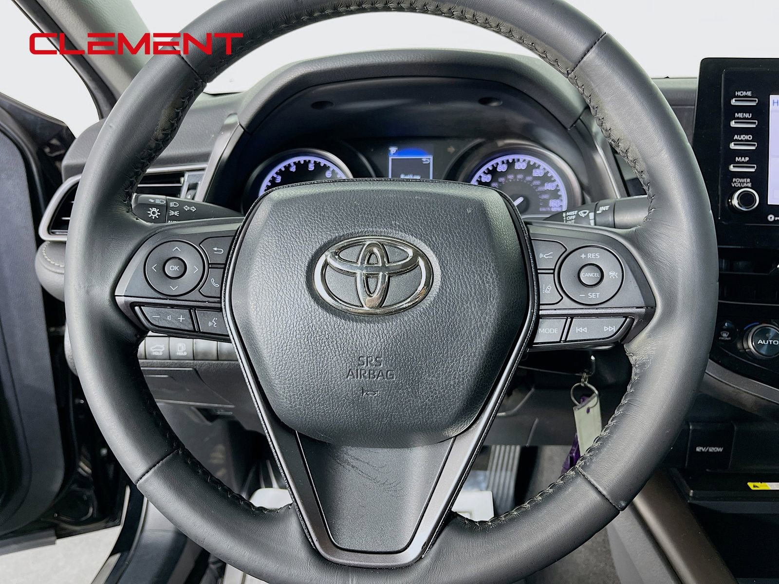 Used 2023 Toyota Camry SE FWD image 14