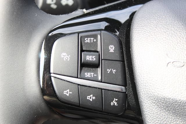 Used 2024 Ford Escape Platinum AWD/4WD image 16