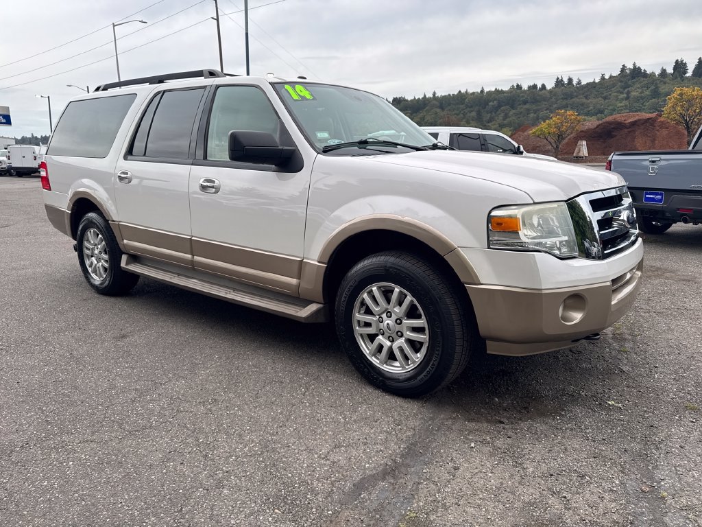 Used 2014 Ford Expedition EL XLT w/ Equipment Group 202A AWD/4WD image 9