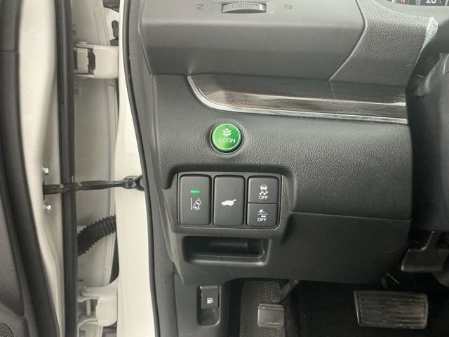 Used 2016 Honda CR-V Touring image 17