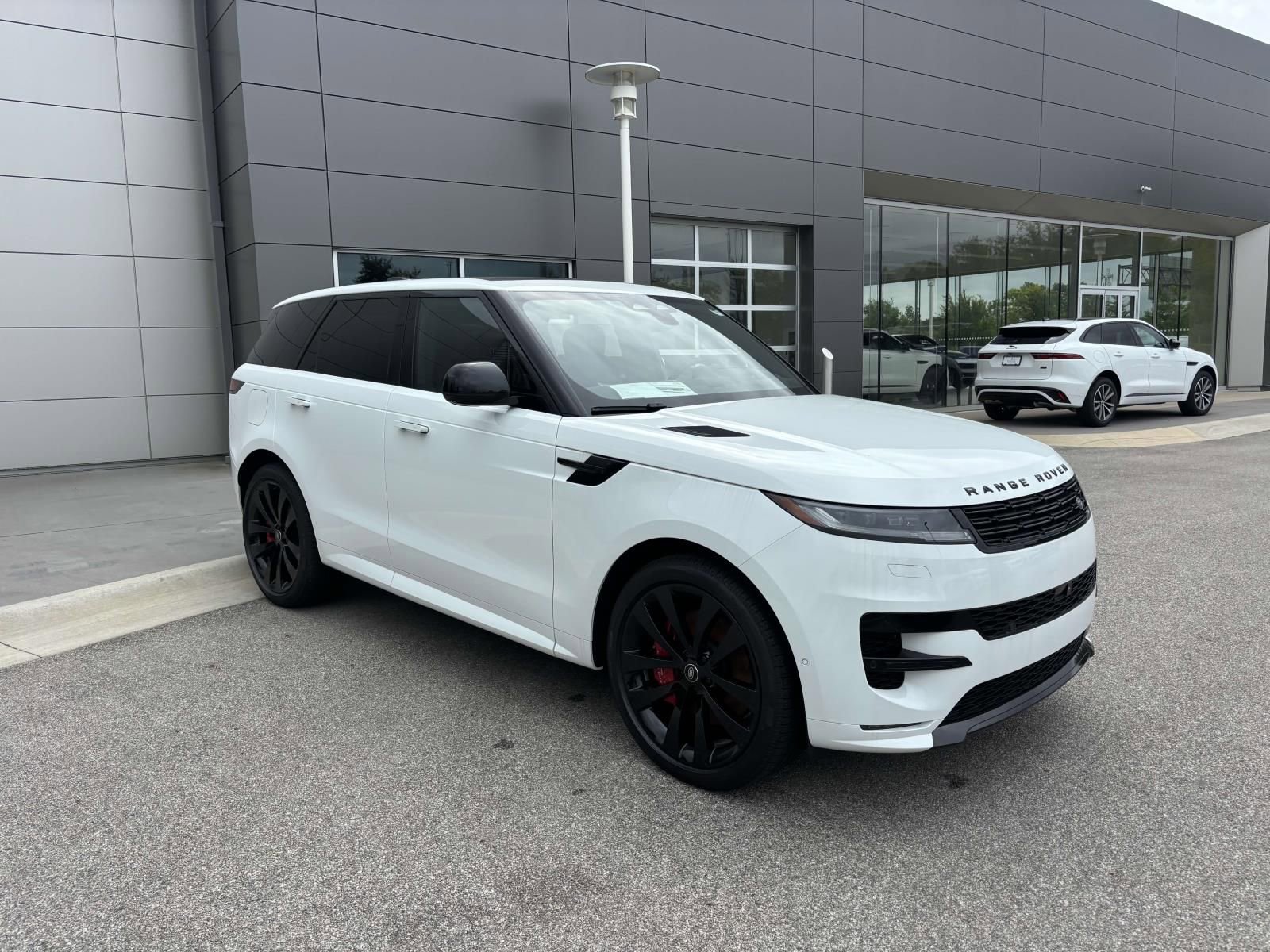 New 2025 Land Rover Range Rover Sport Dynamic SE AWD/4WD image 3