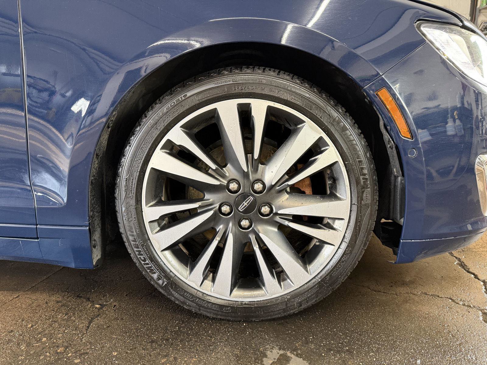 Used 2020 Lincoln MKZ Reserve w/ Elements Package image 32