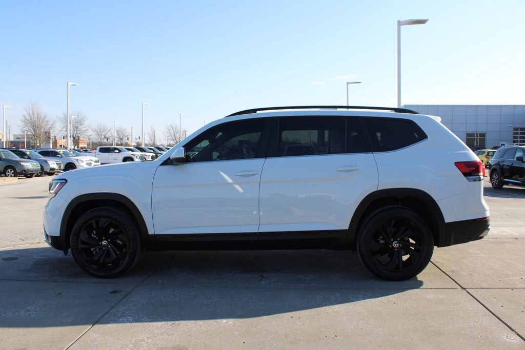 Used 2022 Volkswagen Atlas SE image 4