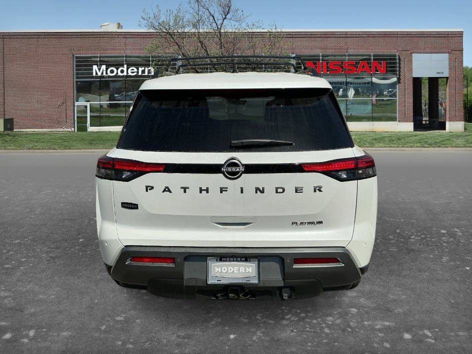 New 2026 Nissan Pathfinder Platinum image 3