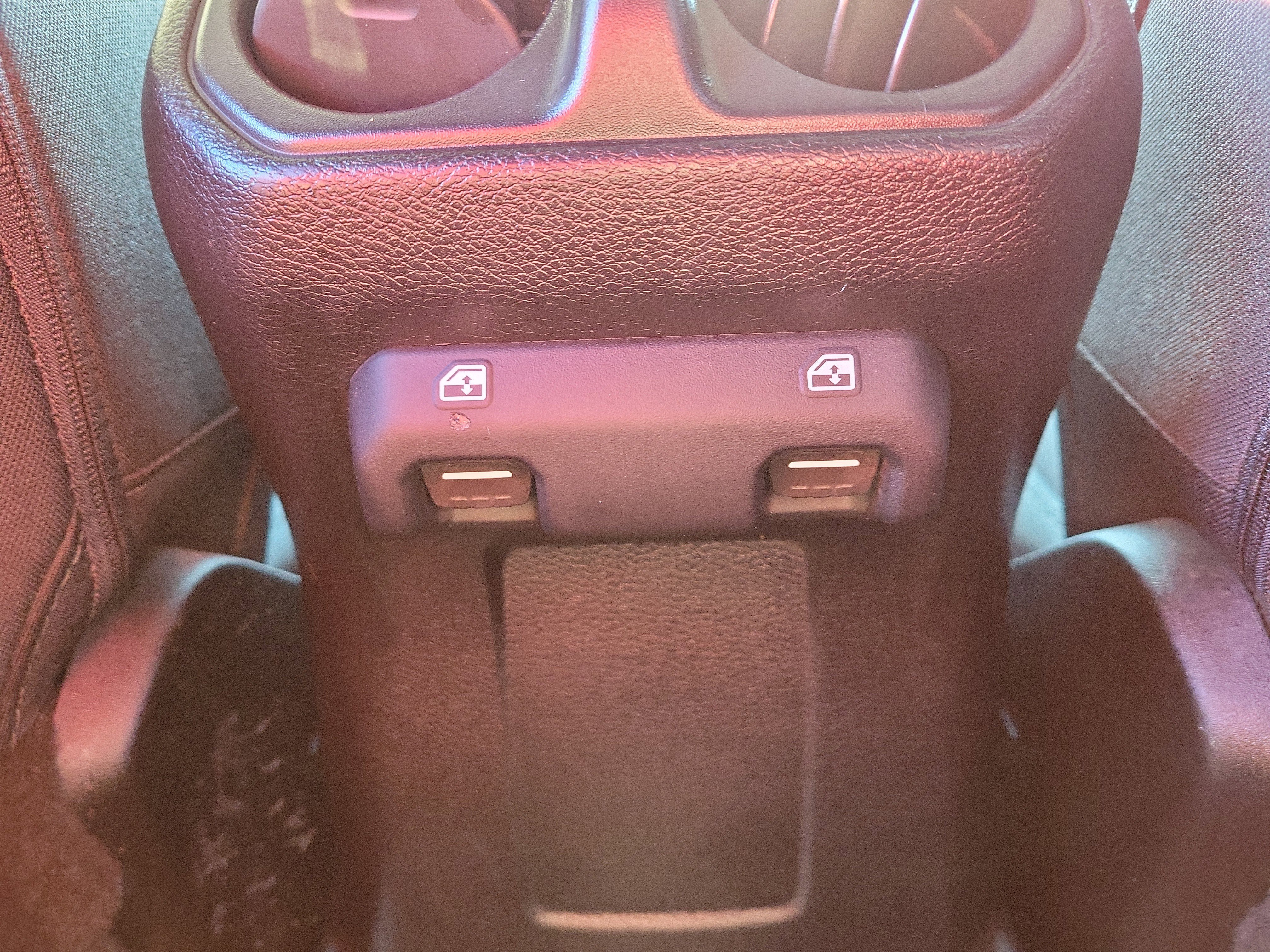 Used 2018 Jeep Wrangler Unlimited Sport S image 13