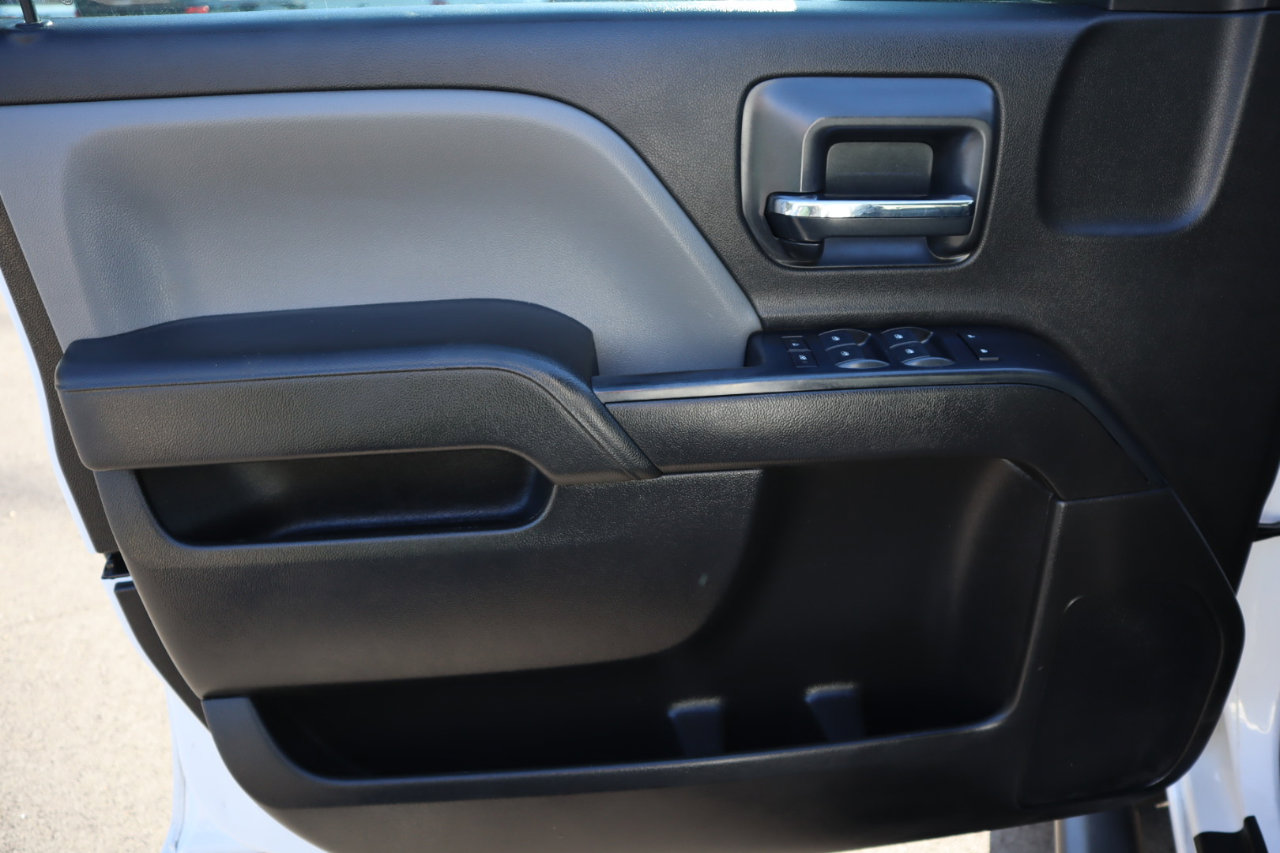 Used 2018 Chevrolet Silverado 1500 W/T w/ Trailering Package image 14