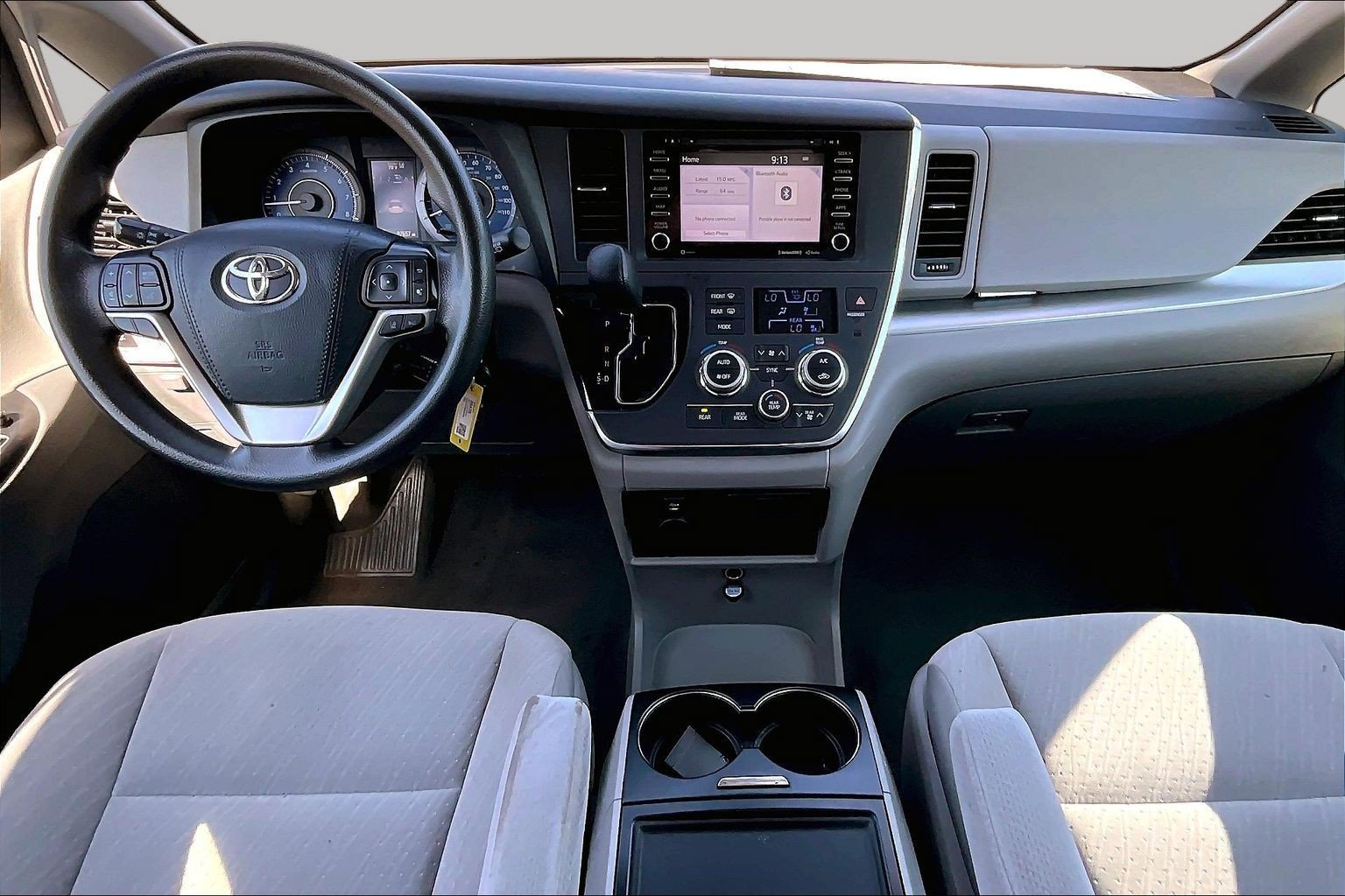 Used 2019 Toyota Sienna LE FWD image 12