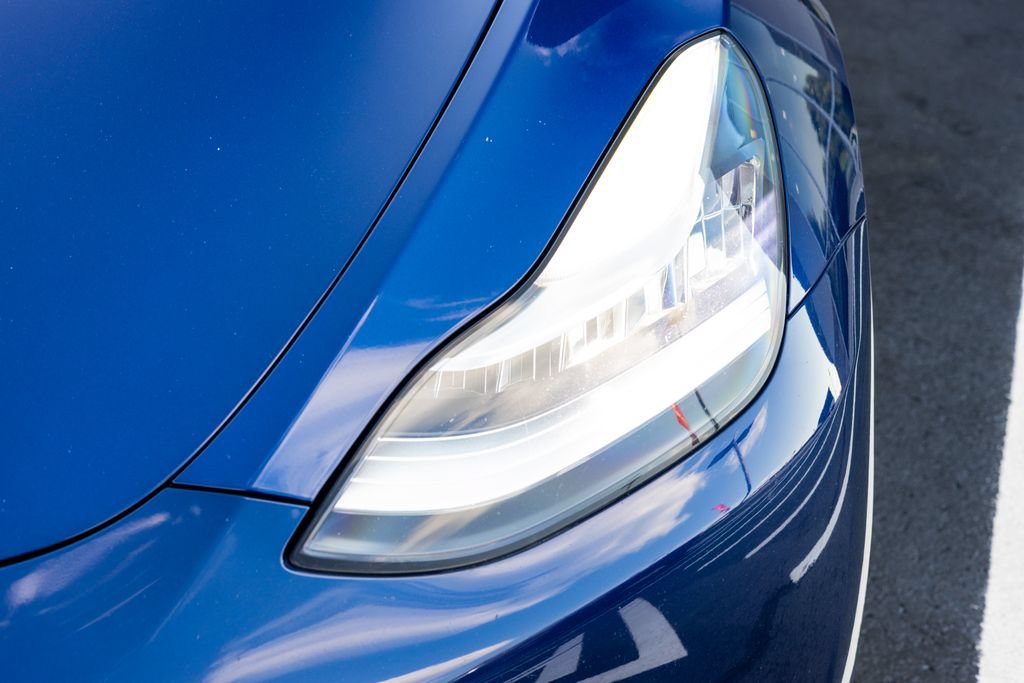 Used 2022 Tesla Model Y Long Range AWD/4WD image 4