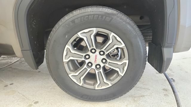 Used 2019 GMC Sierra 1500 SLT w/ X31 Off-Road Package AWD/4WD image 22