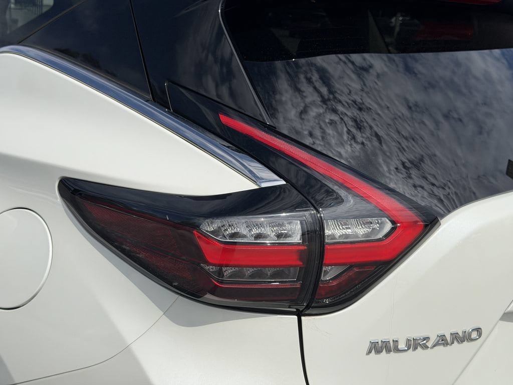 Used 2023 Nissan Murano SL w/ SL Moonroof Package FWD image 11