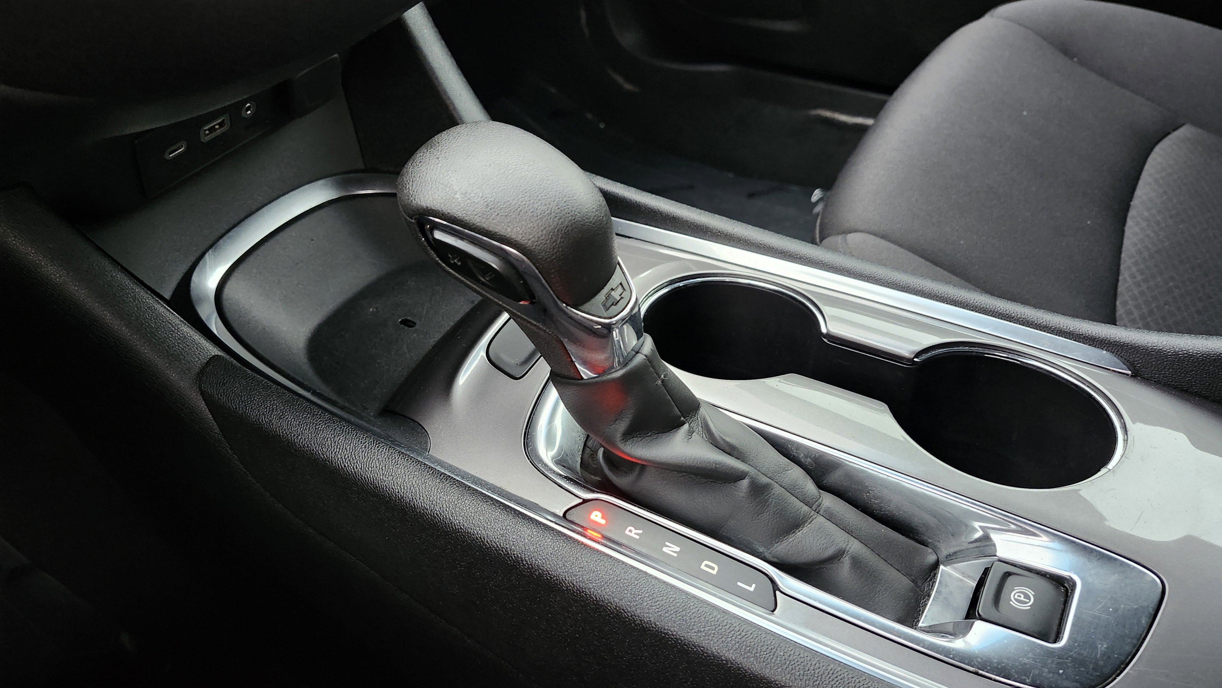 Used 2022 Chevrolet Malibu LT image 30