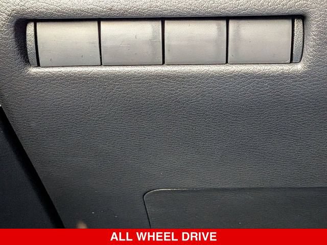 Certified 2025 Nissan Kicks SV AWD/4WD image 20