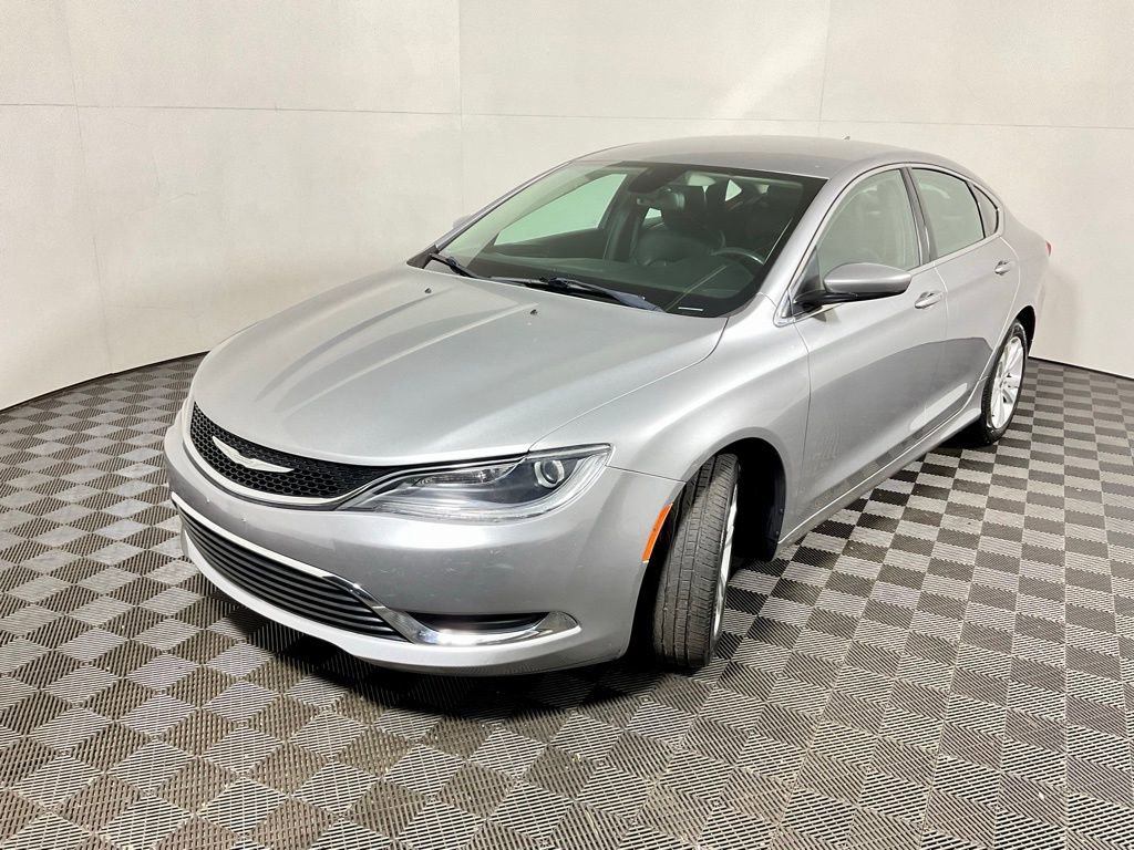 Used 2017 Chrysler 200 Limited Platinum FWD image 11